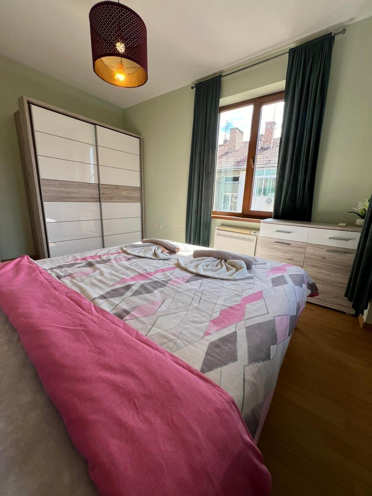 Rio Sunny 2Bdr Apt Near Ndk - Metro - Non-Stop Paid Public Parking Sofia Buitenkant foto